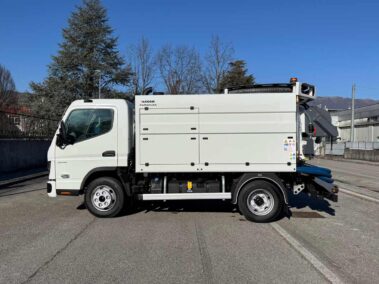 Autospurgo Mini-Combinata BARAKUDA 75 - 3.800 litri su MITSUBISHI Fuso Canter 7C18